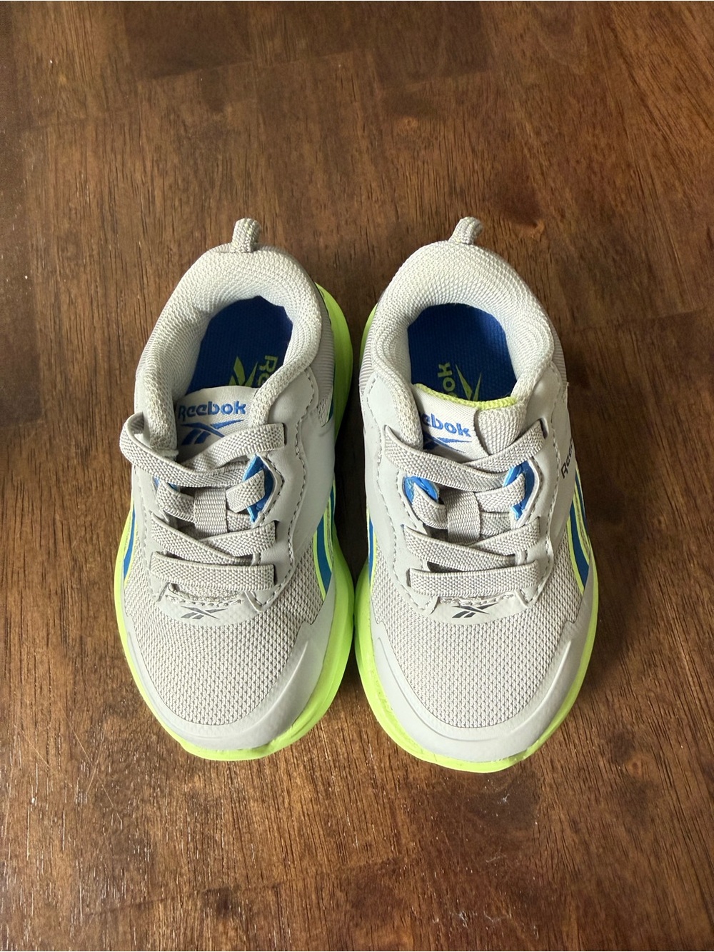 Reebok Kids Sneakers in Light Gray, Lime & Blue - Size 5